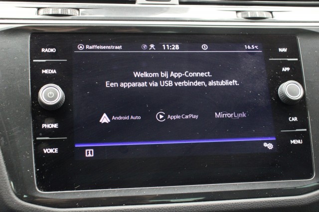 VOLKSWAGEN TIGUAN 1.5 TSI Life Business - , Autobedrijf Zieleman, Nieuwleusen