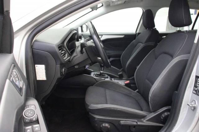 FORD FOCUS Wagon 1.0 EcoBoost Trend Edition Business - Carplay, Navi, Cruise, Trekhaak, Autobedrijf Zieleman, Nieuwleusen