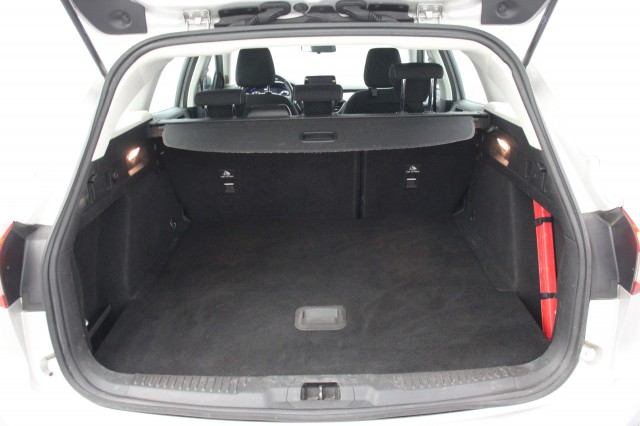 FORD FOCUS Wagon 1.0 EcoBoost Trend Edition Business - Carplay, Navi, Cruise, Trekhaak, Autobedrijf Zieleman, Nieuwleusen