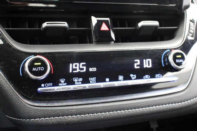 TOYOTA COROLLA 1.8 Hybrid Business - , Autobedrijf Zieleman, Nieuwleusen