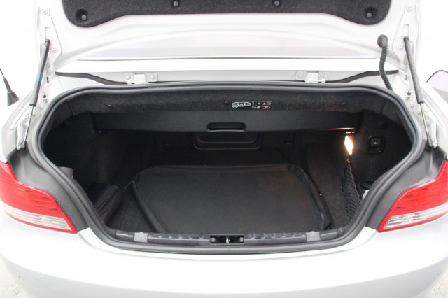 BMW 1-SERIE Cabrio 118i High Executive , Autobedrijf Zieleman, Nieuwleusen