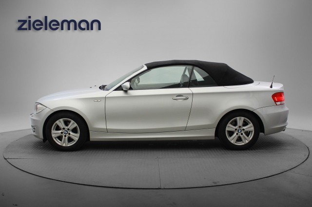 BMW 1-SERIE Cabrio 118i High Executive , Autobedrijf Zieleman, Nieuwleusen