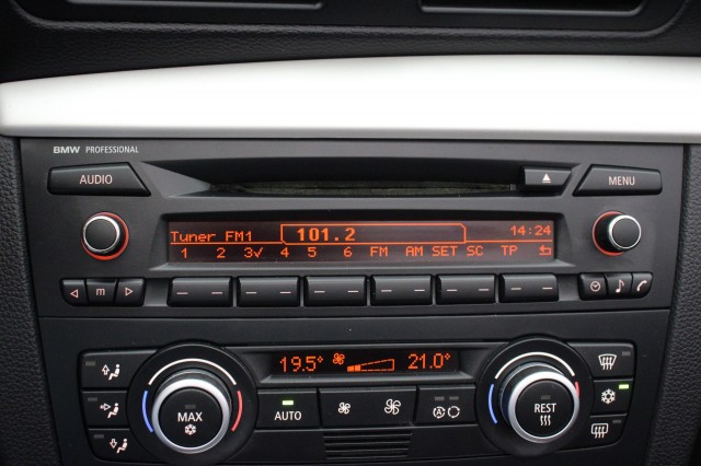 BMW 1-SERIE Cabrio 118i High Executive , Autobedrijf Zieleman, Nieuwleusen