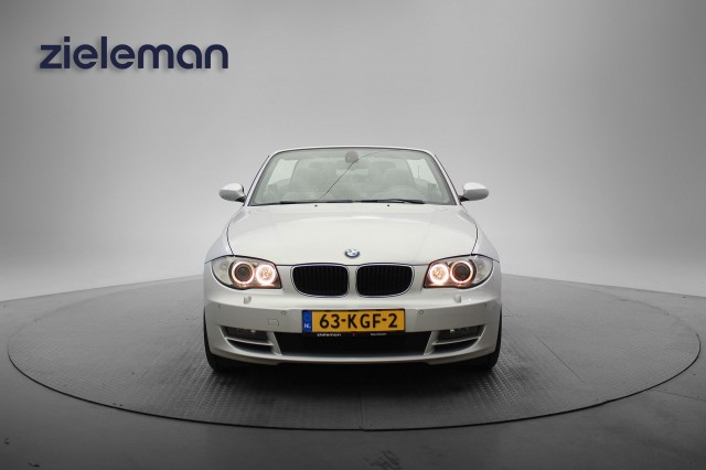 BMW 1-SERIE Cabrio 118i High Executive , Autobedrijf Zieleman, Nieuwleusen