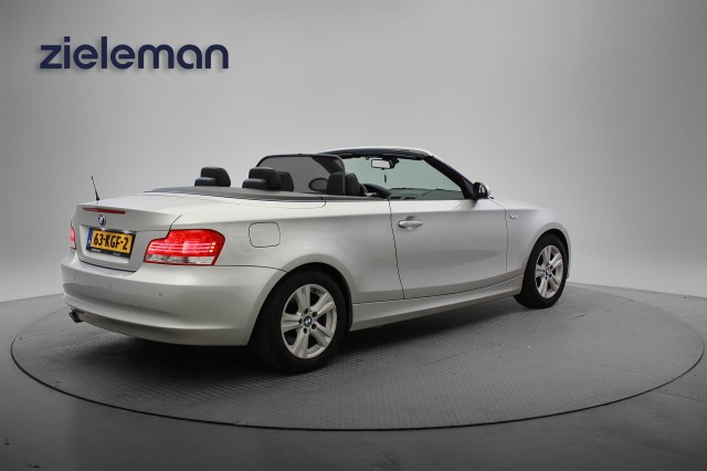 BMW 1-SERIE Cabrio 118i High Executive , Autobedrijf Zieleman, Nieuwleusen