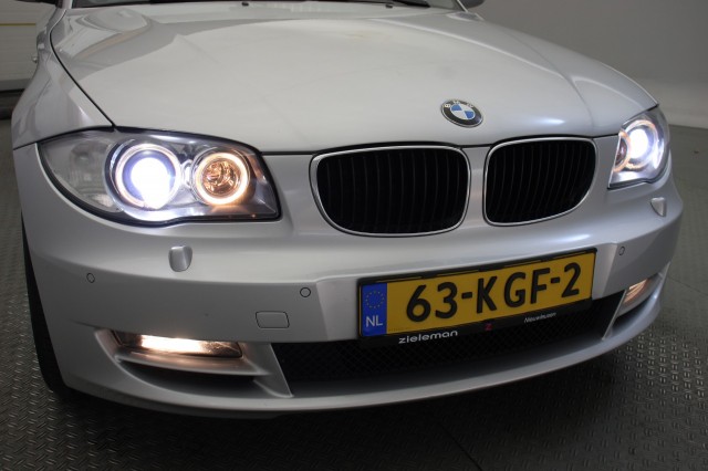 BMW 1-SERIE Cabrio 118i High Executive , Autobedrijf Zieleman, Nieuwleusen