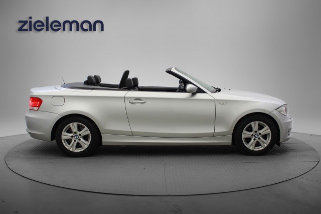 BMW 1-SERIE Cabrio 118i High Executive , Autobedrijf Zieleman, Nieuwleusen