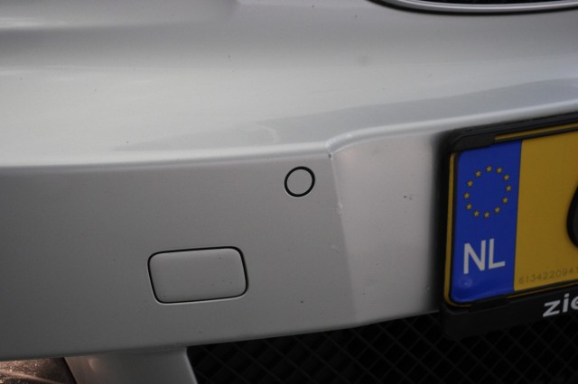 BMW 1-SERIE Cabrio 118i High Executive , Autobedrijf Zieleman, Nieuwleusen