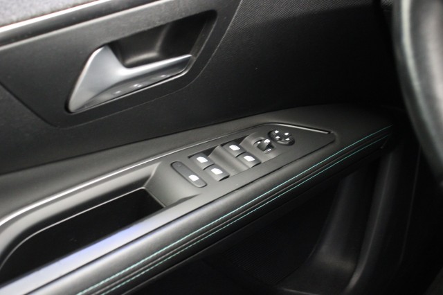 PEUGEOT 3008 1.2 PureTech Allure - , Autobedrijf Zieleman, Nieuwleusen