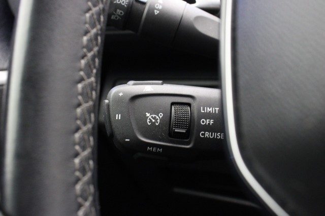 PEUGEOT 3008 1.2 PureTech Allure - , Autobedrijf Zieleman, Nieuwleusen