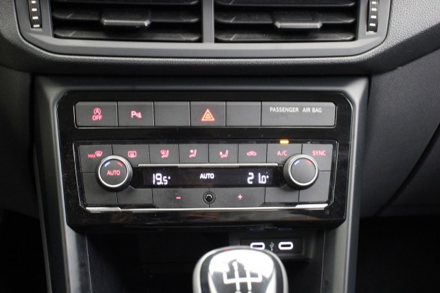 VOLKSWAGEN T-CROSS 1.0 TSI Life Business - , Autobedrijf Zieleman, Nieuwleusen