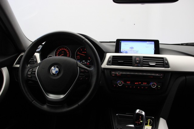 BMW 3-SERIE 318i High Executive Automaat - , Autobedrijf Zieleman, Nieuwleusen