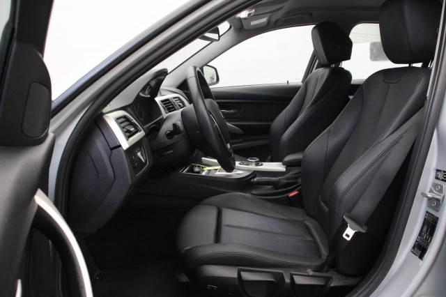 BMW 3-SERIE 318i High Executive Automaat - , Autobedrijf Zieleman, Nieuwleusen