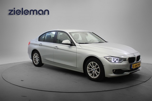 Bmw 3-serie - 318D High Executive Automaat - Navi, Camera, Leer, PDC, Xenon
