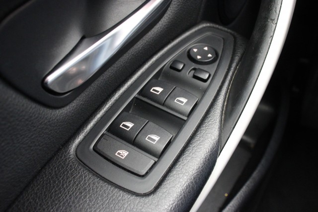 BMW 3-SERIE 318i High Executive Automaat - , Autobedrijf Zieleman, Nieuwleusen