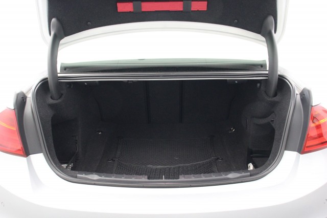 BMW 3-SERIE 318i High Executive Automaat - , Autobedrijf Zieleman, Nieuwleusen