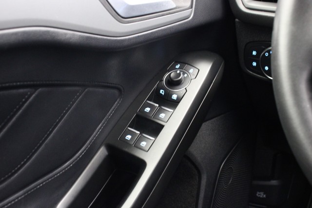 FORD FOCUS Wagon 1.5 EcoBlue Connected - Carplay, Clima, Cruise, Trekhaak, Autobedrijf Zieleman, Nieuwleusen
