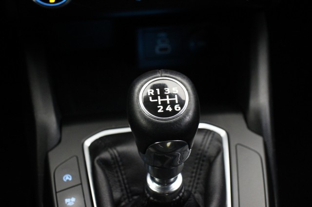FORD FOCUS Wagon 1.5 EcoBlue Connected - Carplay, Clima, Cruise, Trekhaak, Autobedrijf Zieleman, Nieuwleusen