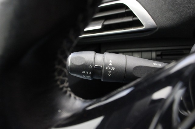 PEUGEOT 3008 1.2 PureTech Première - , Autobedrijf Zieleman, Nieuwleusen