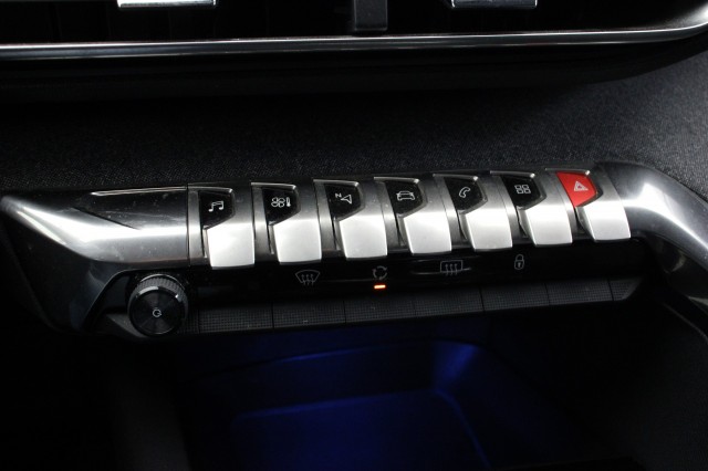 PEUGEOT 3008 1.2 PureTech Première - , Autobedrijf Zieleman, Nieuwleusen