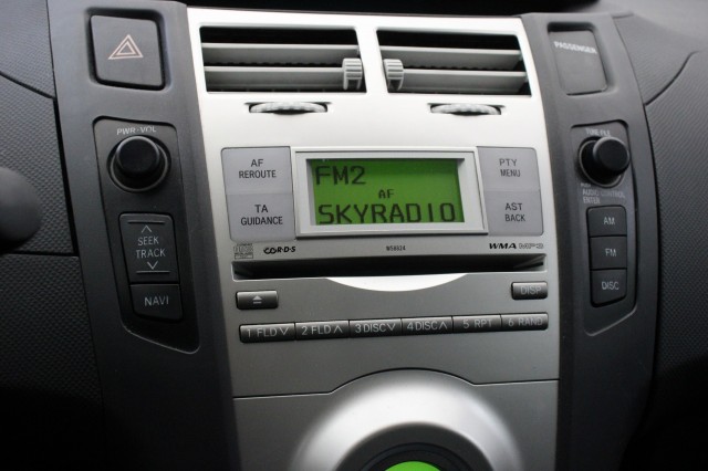 TOYOTA YARIS 1.3 VVTi Luna 5 Deurs  - , Autobedrijf Zieleman, Nieuwleusen