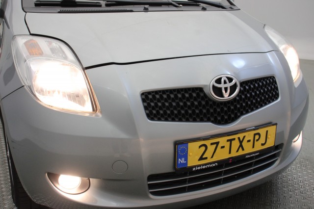 TOYOTA YARIS 1.3 VVTi Luna 5 Deurs  - , Autobedrijf Zieleman, Nieuwleusen