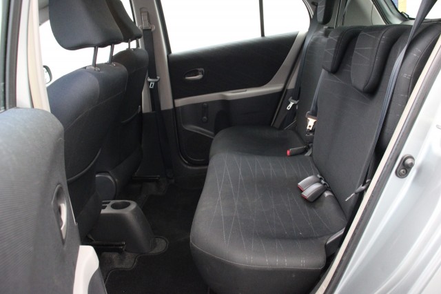 TOYOTA YARIS 1.3 VVTi Luna 5 Deurs  - , Autobedrijf Zieleman, Nieuwleusen