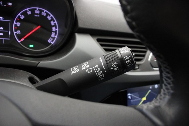 OPEL CORSA-E 1.4 Favourite - , Autobedrijf Zieleman, Nieuwleusen