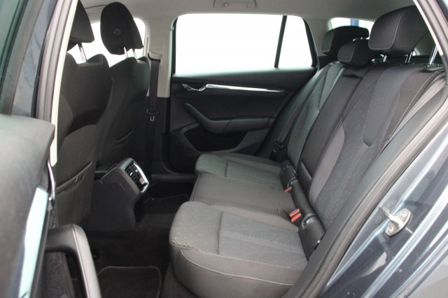 SKODA OCTAVIA Combi 1.0 TSI Style - , Autobedrijf Zieleman, Nieuwleusen