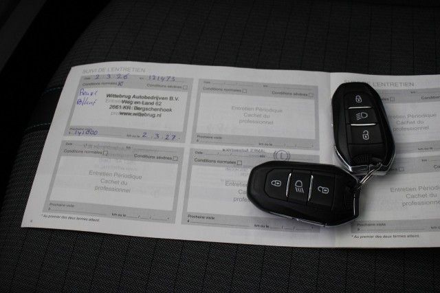 PEUGEOT 2008 1.2 PureTech Allure Pack Automaat - , Autobedrijf Zieleman, Nieuwleusen