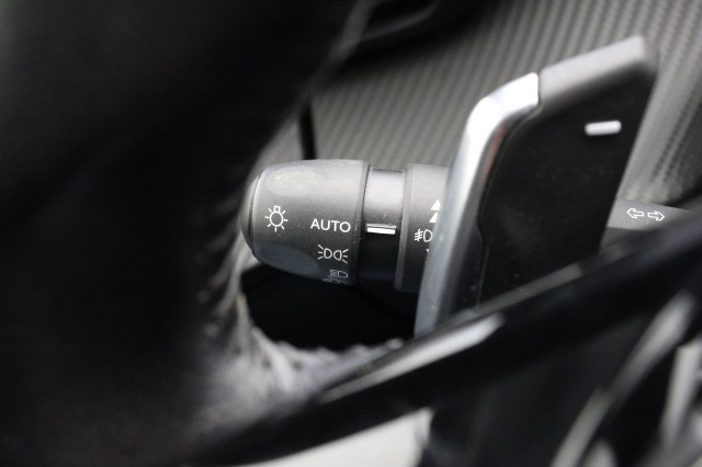 PEUGEOT 2008 1.2 PureTech Allure Pack Automaat - , Autobedrijf Zieleman, Nieuwleusen