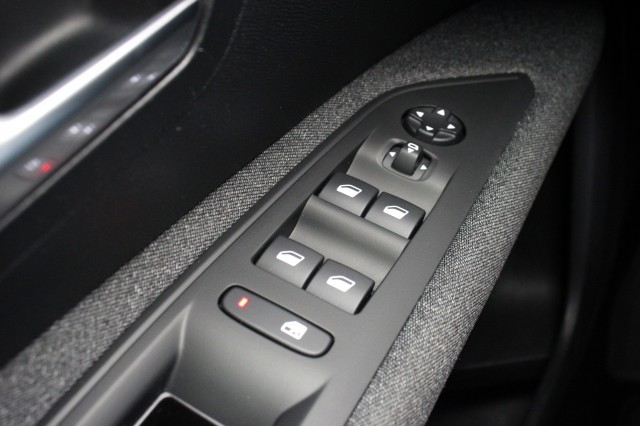 PEUGEOT 3008 1.2 PureTech Active Pack Business Automaat - , Autobedrijf Zieleman, Nieuwleusen