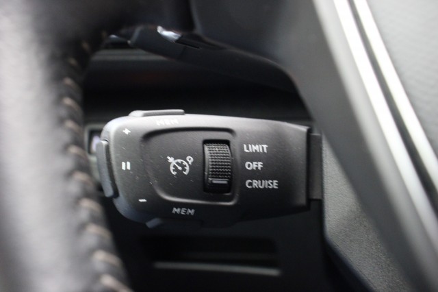 PEUGEOT 3008 1.2 PureTech Active Pack Business Automaat - , Autobedrijf Zieleman, Nieuwleusen