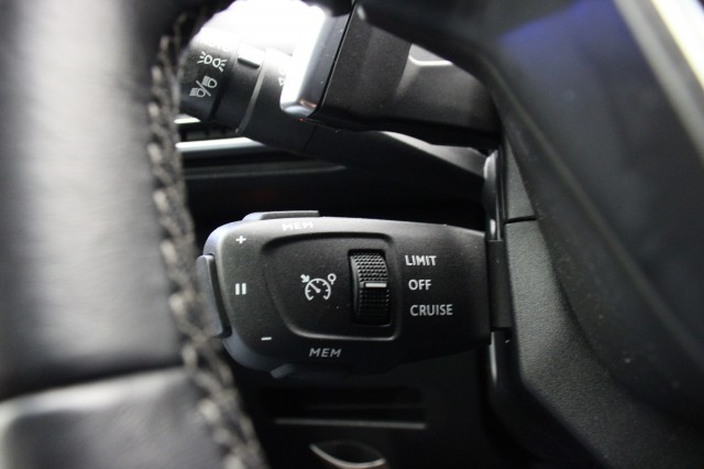 PEUGEOT 5008 1.2 PureTech Allure Pack Business Automaat - , Autobedrijf Zieleman, Nieuwleusen