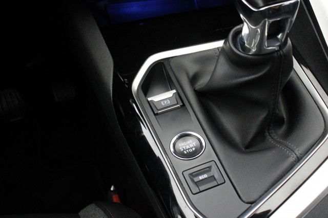 PEUGEOT 5008 1.2 PureTech Active 7 Persoons - , Autobedrijf Zieleman, Nieuwleusen