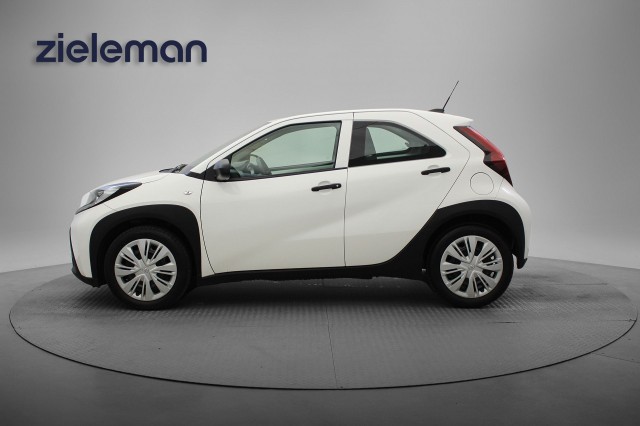 TOYOTA AYGO X 1.0 VVT-i MT - Carplay, Cruise, Airco, Autobedrijf Zieleman, Nieuwleusen