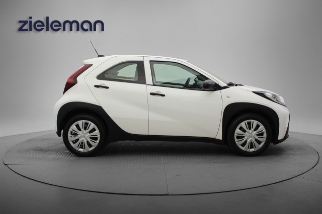 TOYOTA AYGO X 1.0 VVT-i MT - Carplay, Cruise, Airco, Autobedrijf Zieleman, Nieuwleusen