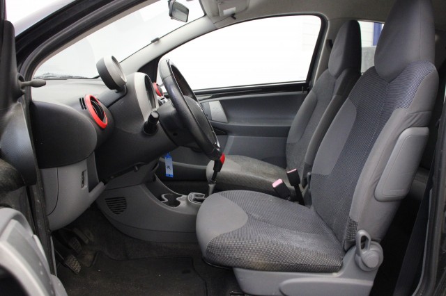 PEUGEOT 107 1.0-12V XR - Airco, Tourenteller, Lichtmetalen Velgeng, Autobedrijf Zieleman, Nieuwleusen