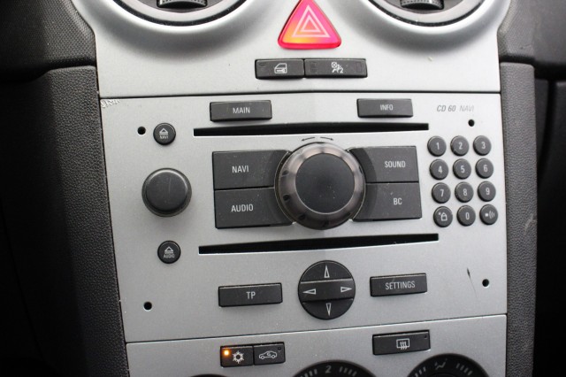 OPEL CORSA 1.2-16V Essentia - , Autobedrijf Zieleman, Nieuwleusen