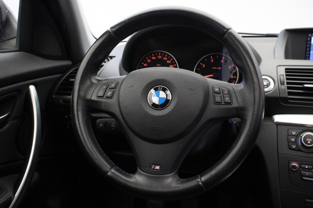 BMW 1-SERIE  118i EffDyn. Ed. Business Line Ultimate Edition - , Autobedrijf Zieleman, Nieuwleusen
