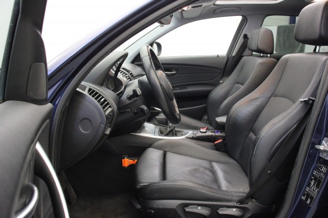 BMW 1-SERIE  118i EffDyn. Ed. Business Line Ultimate Edition - , Autobedrijf Zieleman, Nieuwleusen