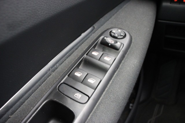 PEUGEOT 5008 1.2 PureTech Style 7 persoons - , Autobedrijf Zieleman, Nieuwleusen