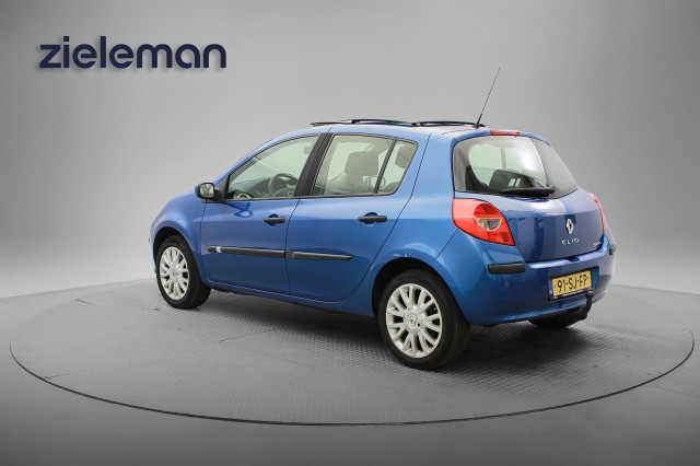 RENAULT CLIO 1.4-16V Dynamic Luxe - Panorama, Airco, Trekhaak, APK tot 01-27!, Autobedrijf Zieleman, Nieuwleusen