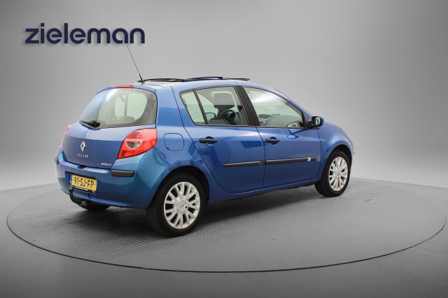 RENAULT CLIO 1.4-16V Dynamic Luxe - Panorama, Airco, Trekhaak, APK tot 01-27!, Autobedrijf Zieleman, Nieuwleusen