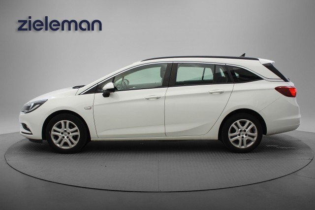 OPEL ASTRA Sportstourer 1.0 Business + - Carplay, Navi, Cruise, Trekhaak, Autobedrijf Zieleman, Nieuwleusen