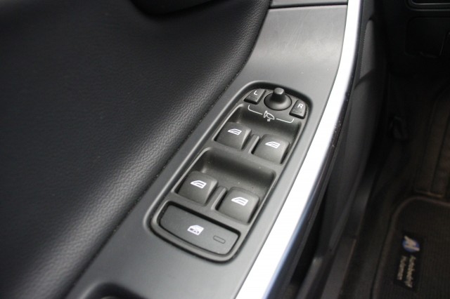 VOLVO V60 2.0 D4 Momentum - , Autobedrijf Zieleman, Nieuwleusen