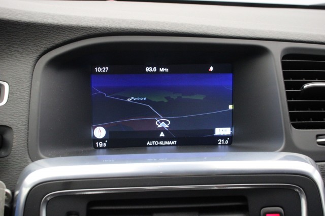 VOLVO V60 2.0 D4 Momentum - , Autobedrijf Zieleman, Nieuwleusen