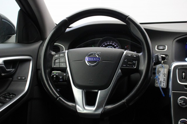 VOLVO V60 2.0 D4 Momentum - , Autobedrijf Zieleman, Nieuwleusen