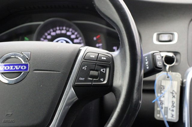 VOLVO V60 2.0 D4 Momentum - , Autobedrijf Zieleman, Nieuwleusen