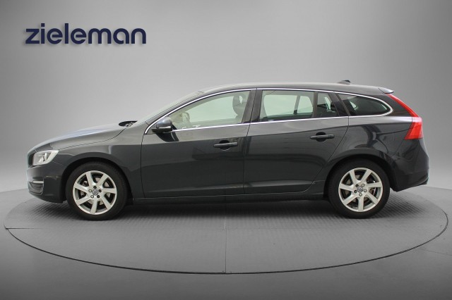 VOLVO V60 2.0 D4 Momentum - , Autobedrijf Zieleman, Nieuwleusen